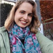 Sono madrelingua russa. Sono laureata in Linguistica italiana e attualmente frequento un corso di Laurea Magistrale a Ca' Foscari. Parlo italiano, inglese e francese. Sono qui per aiutarti con il tuo russo