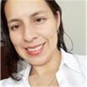 facilitadora tutora a estudiantes de superior