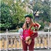 Laureata in Lettere Moderne e frequentante laurea magistrale in Letterature Moderne, con diploma di liceo classico, offre ripetizioni di latino e materie umanistiche, anche online