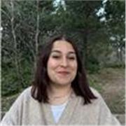 Psicóloga con máster de atención temprana con experiencia en niños con necesidades educativas especiales.