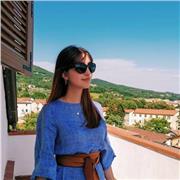 Laureata in Mediazione Linguistica Inglese e Cinese, offro lezioni per studenti di medie, superiori, universitari o adulti che vogliono imparare o migliorare il loro inglese