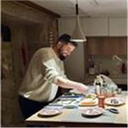 Persona con más de 20 años en hostelería,14 de ellos en cocina.