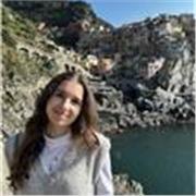 Diplomata al liceo scientifico sportivo offre ripetizioni di scienze, inglese e altro, madre lingua francese offre ripetizioni