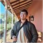 Profesor de Castellano, con experiencia en colegios (Lengua y Literatura, PAES) y universidad (lingüística)