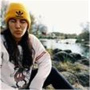 Profesora de español lengua materna Online. 
Nacida en Argentina