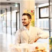 Ricercatore postdoc in fisica teorica offre lezioni online di fisica e matematica per studenti dei licei scientifici e universitari, in italiano o in inglese