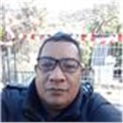 Profesor de Matematica dicta clases usando distintas metodologias