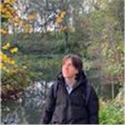 Expert in English and comparative literature (English, Italian, Spanish and French)