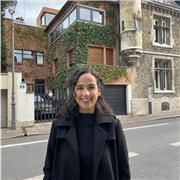 Professeure d'Espagnol : Apprenez avec la Musique, la Littérature et la Culture Latine