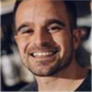 Educador social con experiencia intercultural, comunicación clara y metodologías dinámicas. Fomento integración, aprendizaje práct