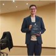 Laureato in Lettere Moderne con 110L, offro ripetizioni e aiuto compiti per studenti di scuole medie e superiori