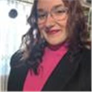 Hello! Sono una studentessa di lingue e piacerebbe tramandare la mia passione per l’inglese tramite delle lezioni online!