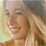 Abogada con gran capacidad de adaptación en diferentes entornos profesionales. Apasionada por aprender constantemente 