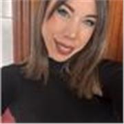 Soy profesora de infantil con experiencia en clases de refuerzo con niños de primaria y actualmente hablo inglés e italiano 