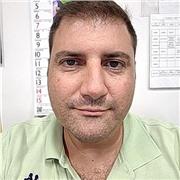 Madrelingua Italiano con ottima pronuncia con diploma di Perito Elettrotecnico e Telecomunicazioni. Posso insegnare questa meravigliosa lingua com'è l'italiano, a tutti coloro che vogliono iniziare a parlare presto e bene questa lingua del cuore piena di