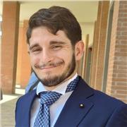 Laurea magistrale in giurisprudenza, specializzato in Storia del Diritto