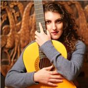 Neolaureata in storia e filosofia impartisce lezioni private a ragazzi e adulti