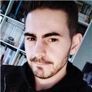 Professeur d'anglais certifié depuis 4 ans j'offre des cours d'anglais pour les élèves de tous niveaux sur Marseille ou en visio.