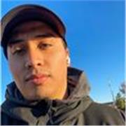 Hola soy colombiano de 25 años de edad,se me da bien enseñar y me gustaría ayudar a entender este idioma tan bonito las clases son muy didácticas y económicas