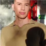 Profesor de artes plásticas, dicto clases personalizadas o de grupos pequeños de niños, adolescentes y adultos con +5 años de expe