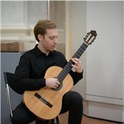 Laureando alla Magistrale in chitarra presso il Conservatorio di Modena. Impartisco lezioni di strumento e teoria musicale