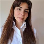 Se senti la necessità di imparare a dipingere e disegnare sarei felice di poterti trasmettere le mie conoscenze!