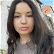 Englisch-tutorin die fast alle Altersgruppen helfen kann.