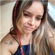Professora de português com curso superior e muita experiência