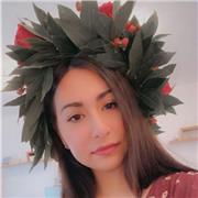 Offro lezioni di inglese, aiuto compiti e conversazione in lingua a studenti appartenenti a tutti i gradi di istruzione.