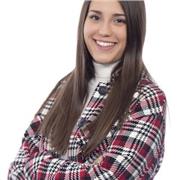 Soy una persona responsable, atenta y dedicada. Soy maestra de Educación Infantil, pero también trabajo con niños de primaria.