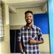 Professeur natif d’anglais avec 5 ans d’expérience en enseignement de français et anglais pour les enfants et les adultes.
