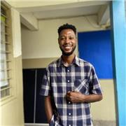 Professeur natif d’anglais avec 5 ans d’expérience en enseignement de français et anglais pour les enfants et les adultes.