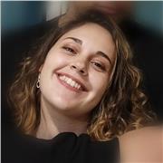 Integradora Social y estudiante de Educación Social, con experiencia en el acompañamiento educativo de infantes y adultos