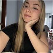 Estudiante de Derecho apta para enseñar a los más pequeños 