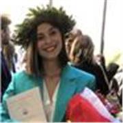 Laureata in economia e gestione aziendale