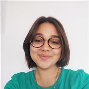 Universitaria diplomata al liceo scientifico con certificazione CEFR C1 offre ripetizioni per scuole medie e superiori