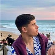 ¡Maximiza el potencial de tu hijo/a con clases impartidas por un estudiante universitario apasionado con un enfoque personalizado!