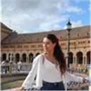 Laureata in lingue disponibile ad aiutare ragazzi e adulti ad imparare e migliorare lo spagnolo