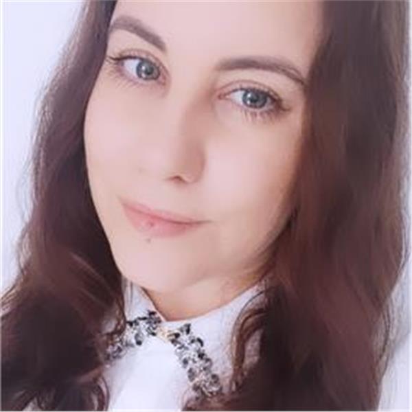 Catherine D. Nachhilfelehrer aus Köln