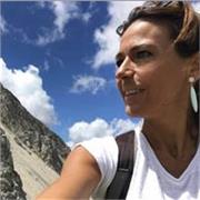 Sono una insegnante di matematica e scienze, motivata e appassionata dell’insegnamento.