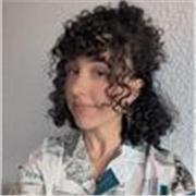 Soy Ingeniera de profesión. Puedo dar Matemáticas, Física, Informática e Inglés.  