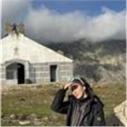 Profesora de ciencias, todas las edades, desde niños pequeños a adultos cursando carreras universitarias.