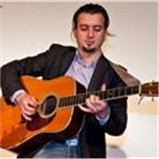Impara a suonare la chitarra 🎸con lezioni su misura per te!