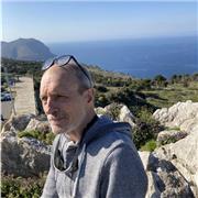 Sono disponibile per lezioni di ripasso e approfondimento di storia dell’arte, tecniche e materiali dell’arte, disegno