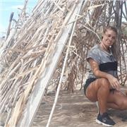 Docente di italiano. Attualmente assistente all'autonomia e alla comunicazione