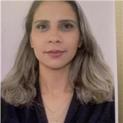 Sou corajosa e determinada. Minha experiência é na área da educação infantil, com alfabetização