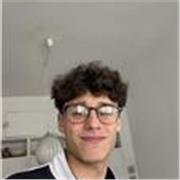 Chico de 20 años con experiencia a chicos de Primaria, ESO. Me gusta ayudar an mis alumnos a conseguir sus objetivos y que no se le hagan pesadas las asignaturas.
C1 Certificado, 2 años de intrcambio en eeuu y cursando segundo de carrera de ingenieria in