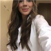 Una persona extrovertida , dispuesta a trabajar y muy paciente