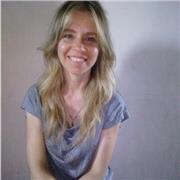 Tutor en Lengua española, que enseña a jóvenes y adultos.