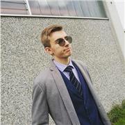 Studente dell'Università di Genova laureando in Storia